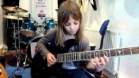 thần đồng 8 tuổi chơi guitar điện điêu luyện