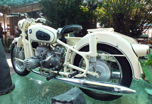 bmw-sidecar-2.jpg